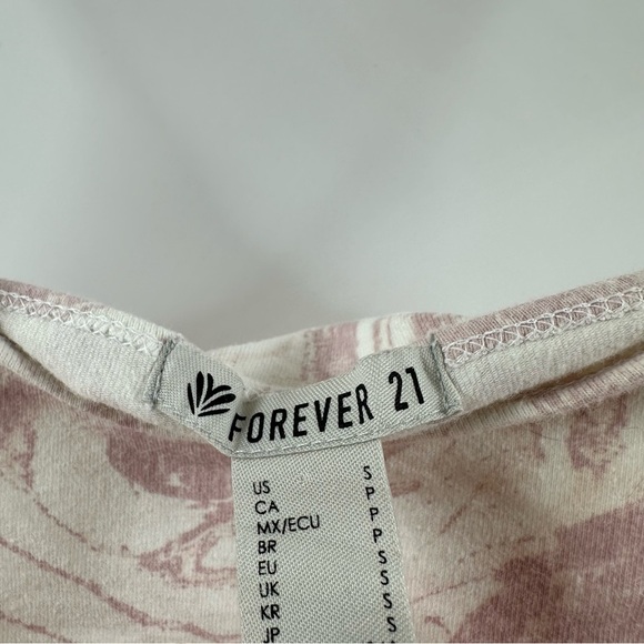 Forever 21 Cropped Tank Top – White & Light Purple Marble Pattern, Size Small - Picture 3 of 5